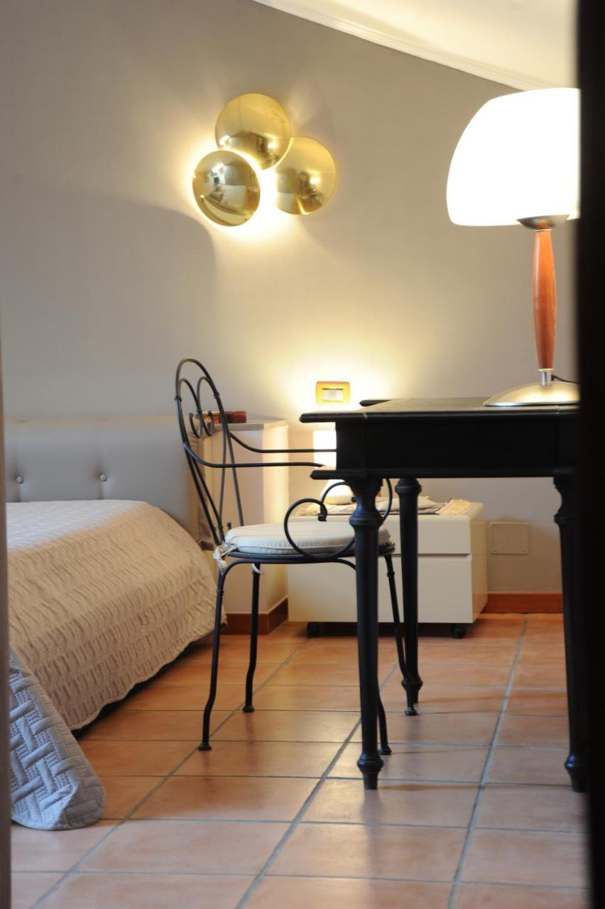 Residenza D'Oria B&B Фоджиа Экстерьер фото