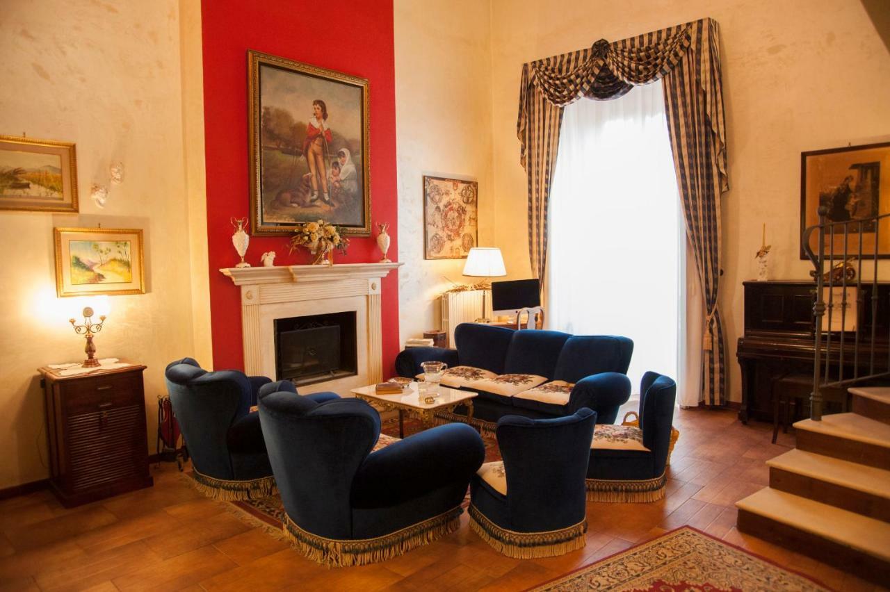 Residenza D'Oria B&B Фоджиа Экстерьер фото